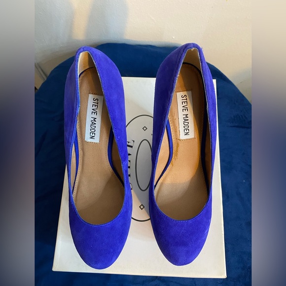 Steve Madden brand new in box. Wedge platform heels. Size 7.5 - Picture 5 of 5